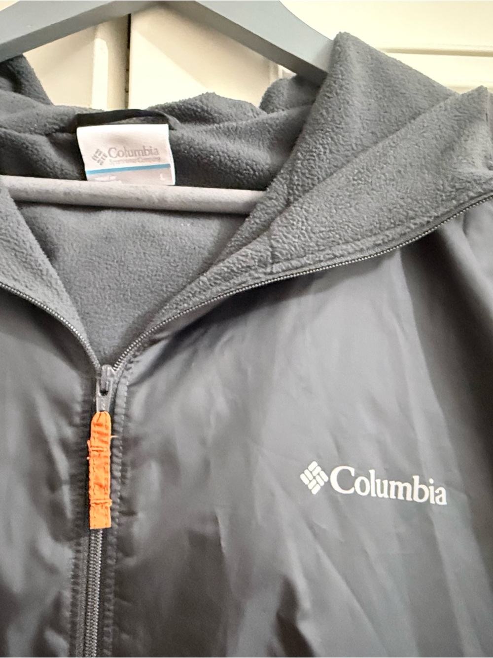 Columbia Black and Orange Men's Hooded Windbreaker - Picture 2 of 3